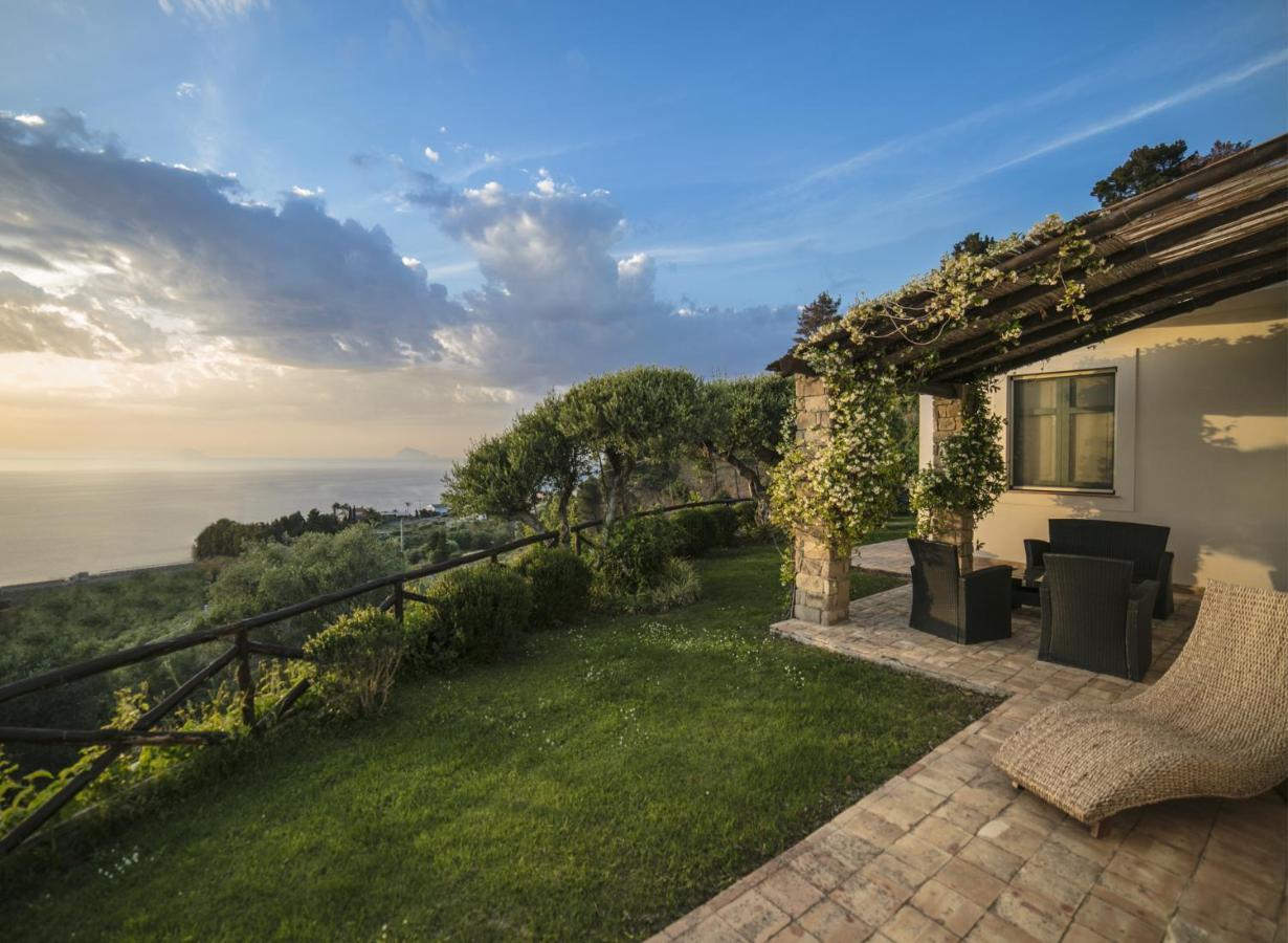 Villa Laura Capo dʼOrlando Exteriör bild