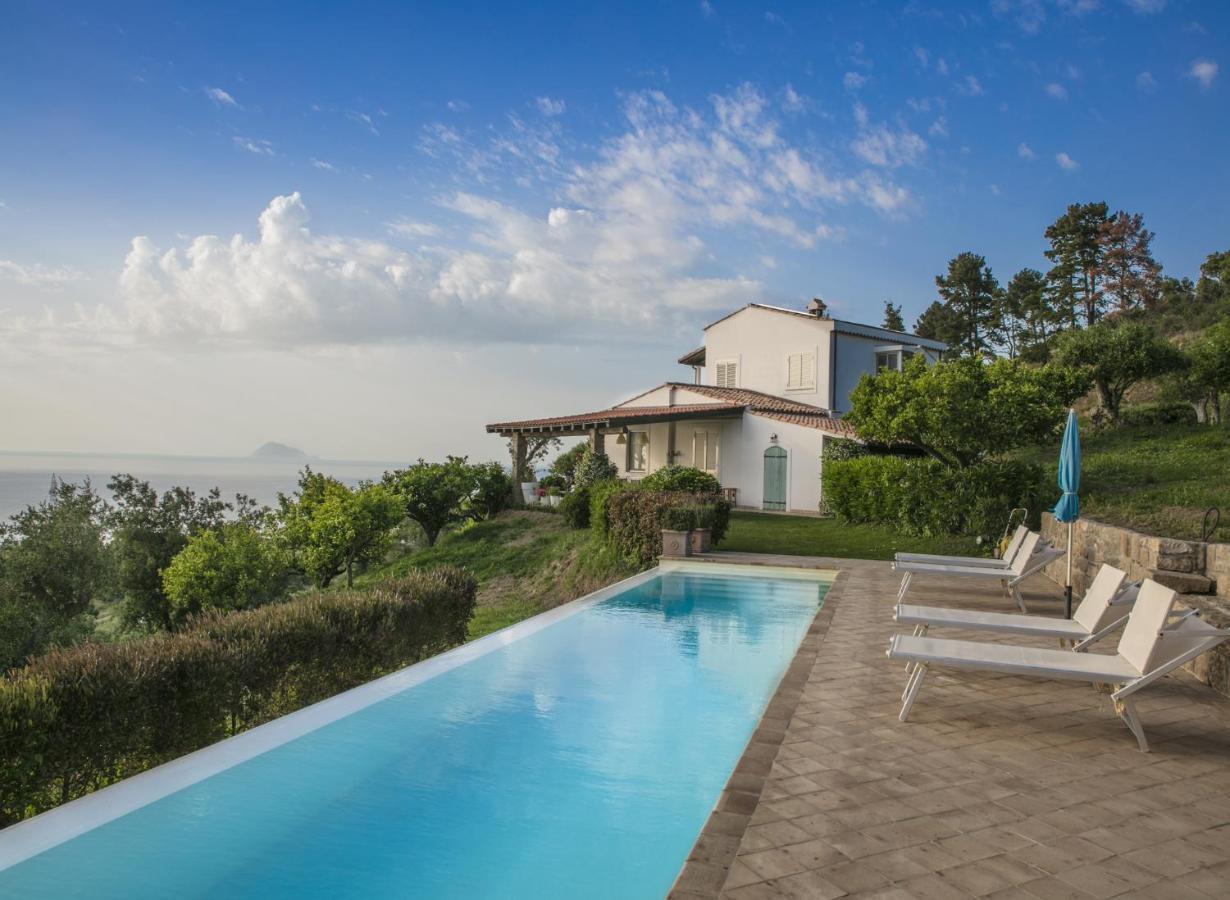 Villa Laura Capo dʼOrlando Exteriör bild
