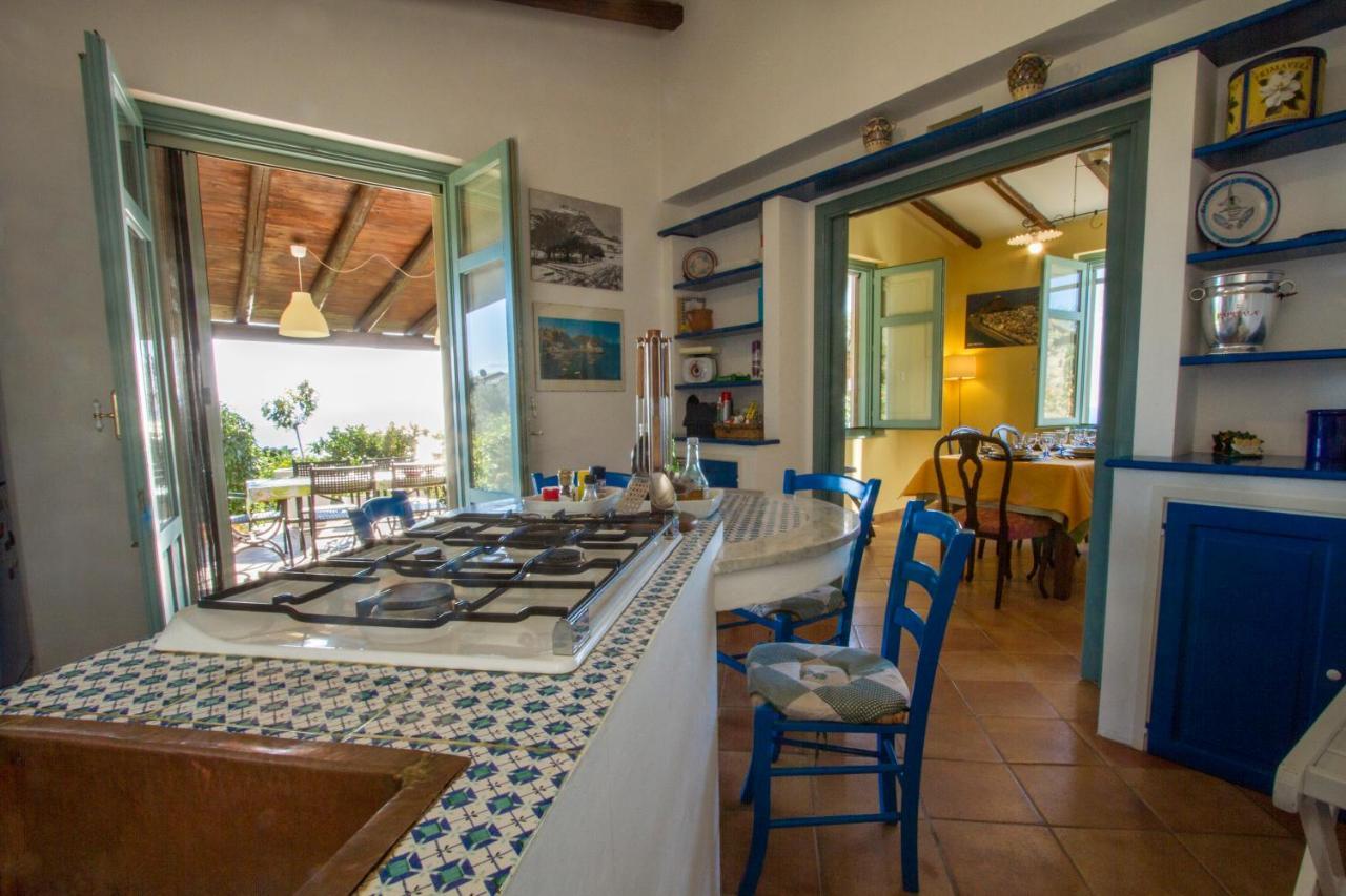 Villa Laura Capo dʼOrlando Exteriör bild